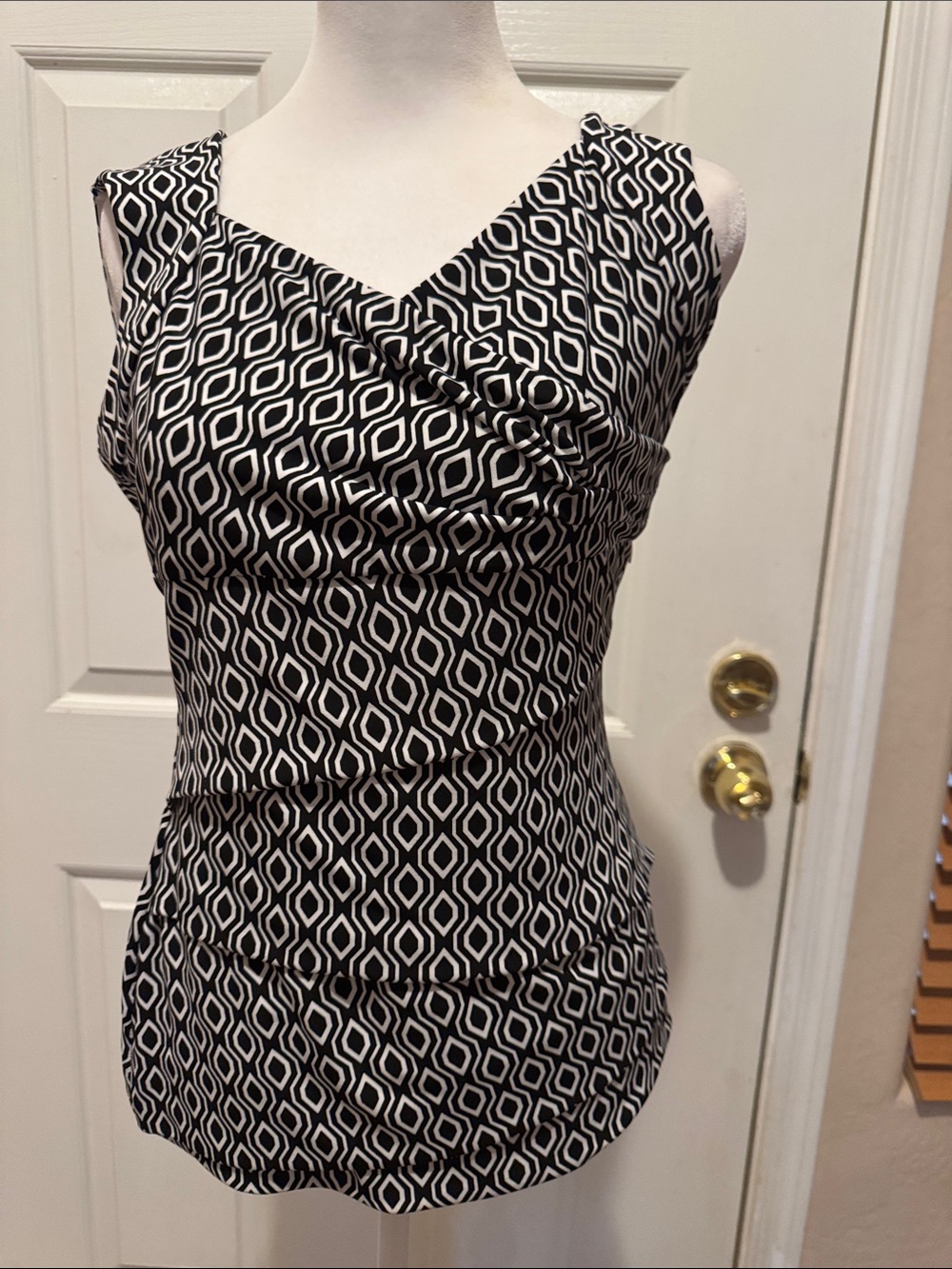 White House Black Market Black & White Geometric Crossover Tank